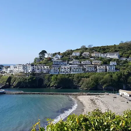 Marthys House With Hot Tub * Looe